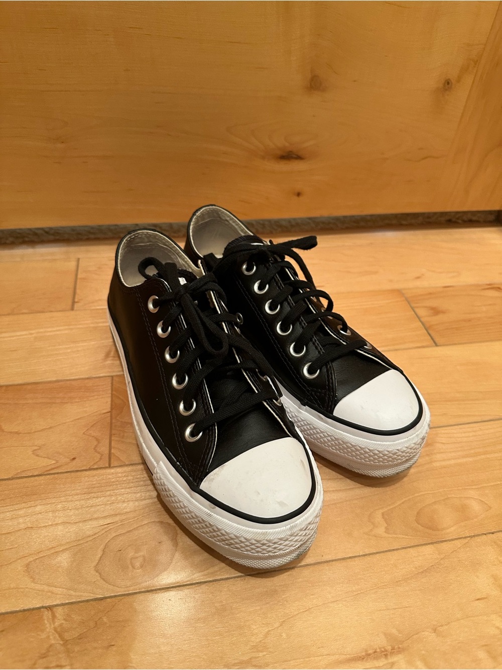 Converse Black Leather Low-Top Platform Women’s Sneakers